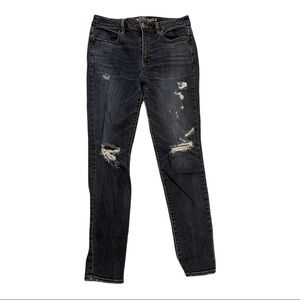 American Eagle Hi-Rise Distressed Jegging Size 10